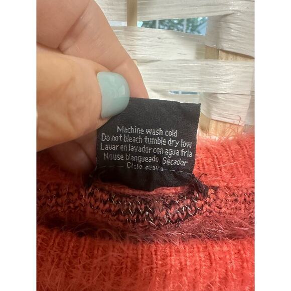 Pure Rebel Girl soft sweater with hearts size M - Picture 2 of 6